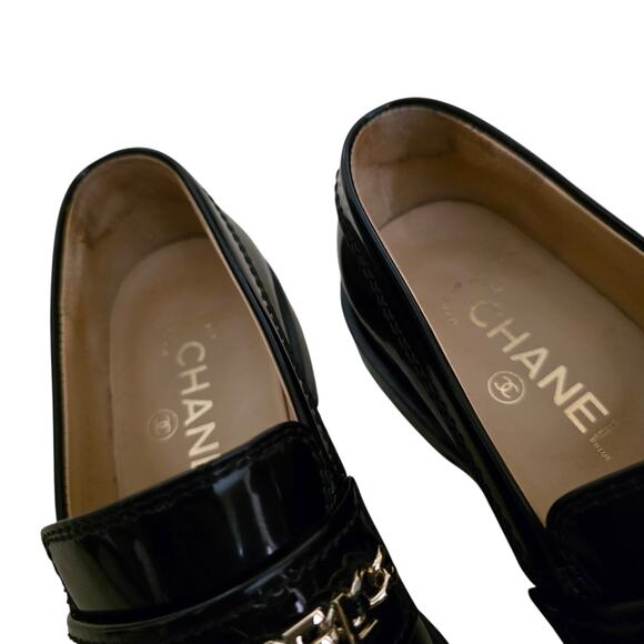 Chanel 2022 Patent Leather CC Logo Loafers Black IT 36 US 5–5.5 - Picture 12 of 16